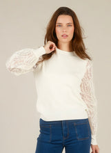 Load image into Gallery viewer, Yest Ilarie Jumper - Antique White