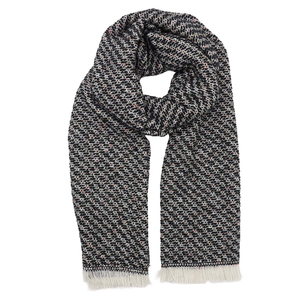 Winter weight Dashed Line Scarf - Black