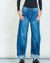 Load image into Gallery viewer, 3D Wide Leg Cuff Hem Jean