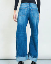 Load image into Gallery viewer, 3D Wide Leg Cuff Hem Jean