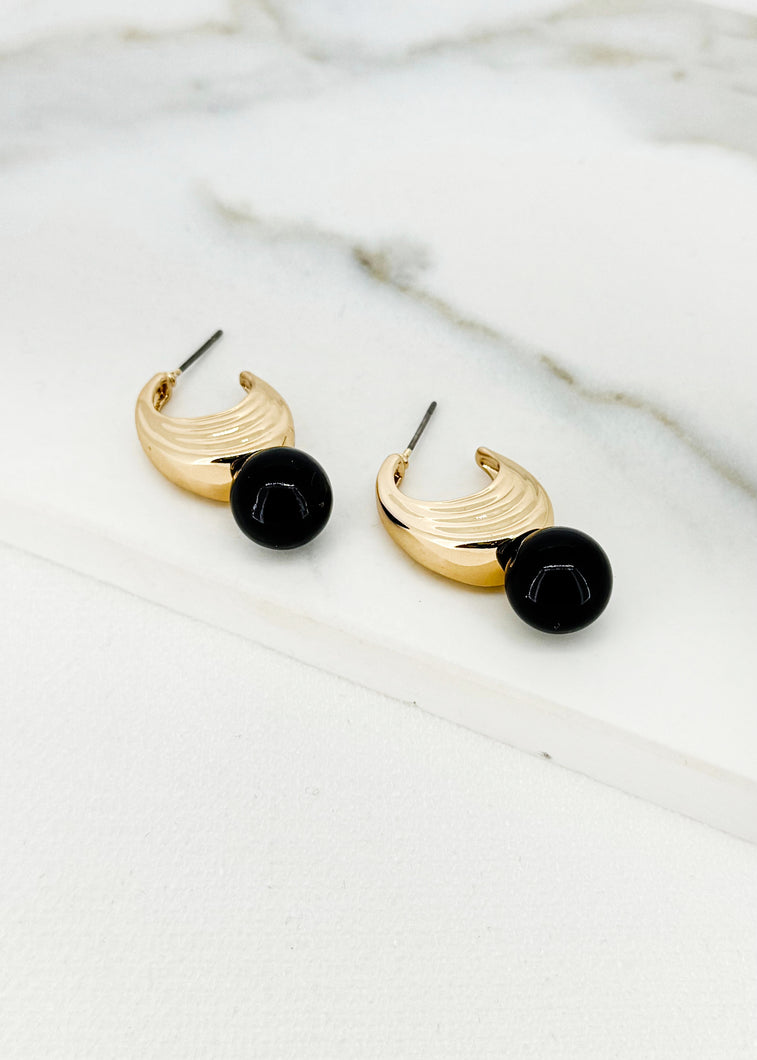 Envy Textured Hoop and Pearl Earring - Gold/Black