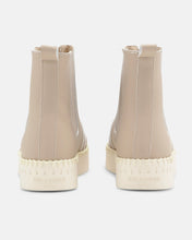 Load image into Gallery viewer, Ilse Jacobsen Tulip Chelsea Boots - Latte