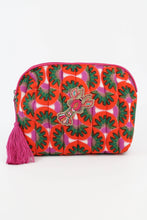 Load image into Gallery viewer, My Doris Lobster Quilted Washbag