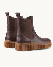 Load image into Gallery viewer, Ilse Jacob Chelsea Boots - Brown Clay