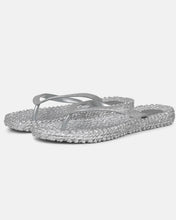 Load image into Gallery viewer, Ilse Jacobsen Cheerful Flipflops  - Silver