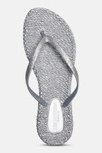 Load image into Gallery viewer, Ilse Jacobsen Cheerful Flipflops  - Silver