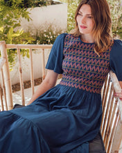 Load image into Gallery viewer, Sugarhill Brighton - Brielle Midi Shirred Dress - Washed Navy