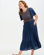 Load image into Gallery viewer, Sugarhill Brighton - Brielle Midi Shirred Dress - Washed Navy