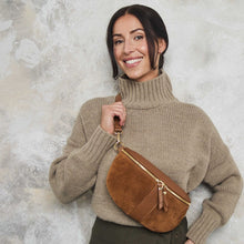 Load image into Gallery viewer, Ellie Beaumont Sling Bag - Tan