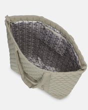 Load image into Gallery viewer, Ilse Jacobsen Weekend Bag - Coriander