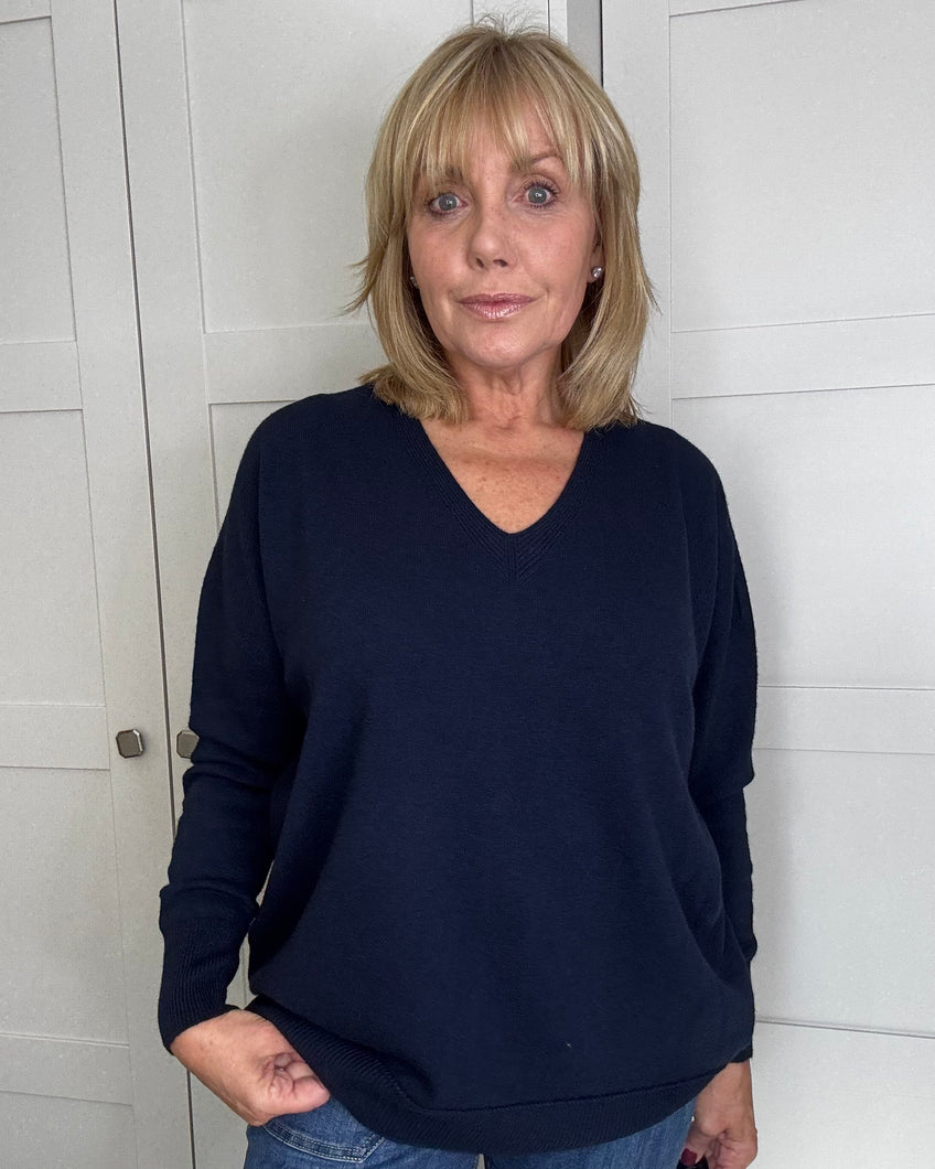 Ava Supersoft Oversize V Neck Jumper - Navy