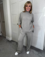 Load image into Gallery viewer, Supersoft Belle Jumper - Mocca