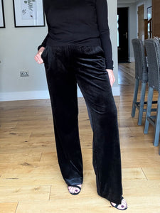 Gabrielle Velvet Trousers - Black