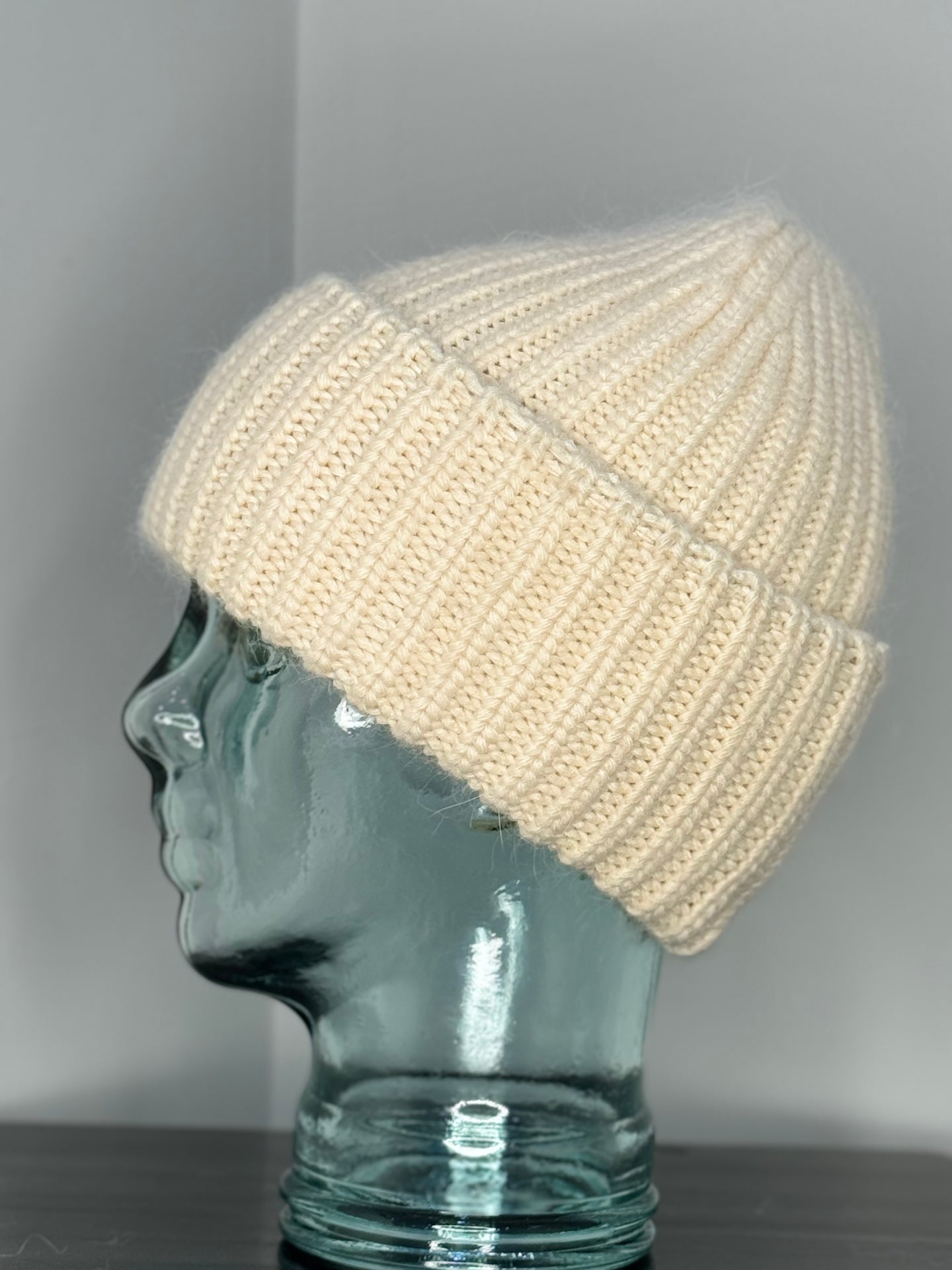 Ribbed Cashmere & Angora Beanie Hat - Cream