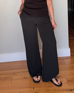 Jennifer  Crepe Trouser - Black