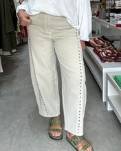 Load image into Gallery viewer, Toxik 3 Balloon Stud Cropped Stretch Jean - Stone