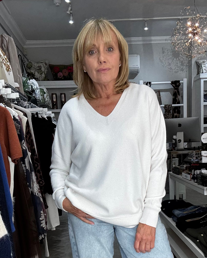 Ava Supersoft Oversize V Neck Jumper - Ecru