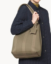 Load image into Gallery viewer, Ilse Jacobsen Knitted Bag - Greige Spagnum
