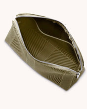 Load image into Gallery viewer, Ilse Jacobsen Knitted Makeup Bag - Greige Spagnum
