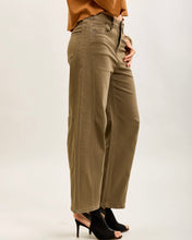 Load image into Gallery viewer, Toxik 3 Balloon Cropped Stretch Jean - Khaki