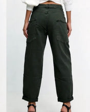 Load image into Gallery viewer, 3D Denim Cargo Carrot Jean - Olive