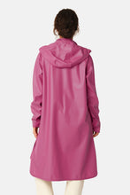 Load image into Gallery viewer, Ilse Jacobsen Raincoat - Magenta Haze