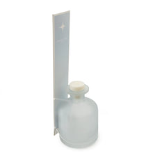 Load image into Gallery viewer, Candlelight Frosted Hues Collection Reed Diffuser - Sea Salt