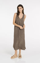 Load image into Gallery viewer, YAYA Crinkle Texture V Neck Dress - Washed Brown