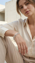 Load image into Gallery viewer, Envy Thick link faceted T-bar bracelet - Silver