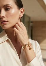Load image into Gallery viewer, Envy Double Layered Chain Bracelet - Gold