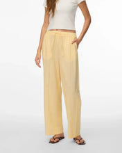 Load image into Gallery viewer, Vero Moda Elena Trouser - Golden Haze